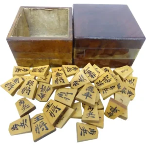 将棋駒 作者・影水 書体・清安 駒箱・カリン